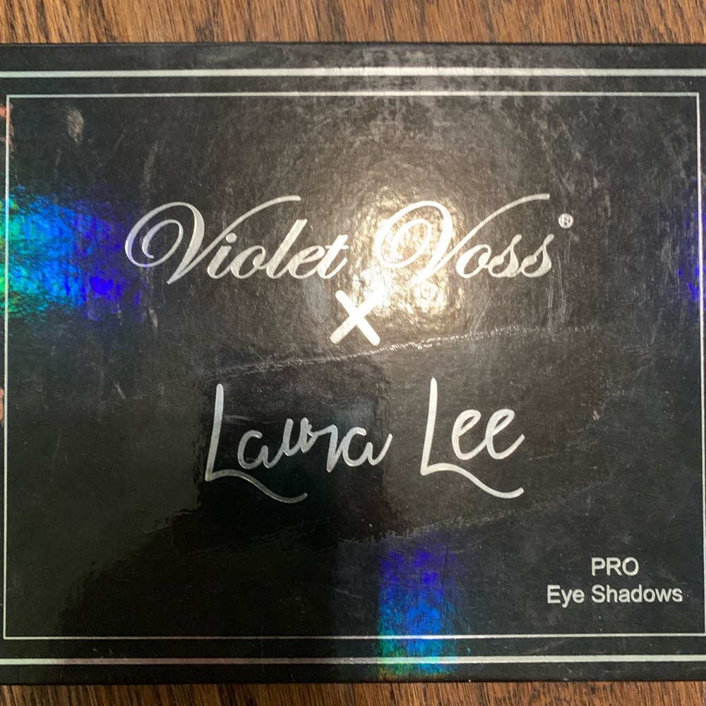 Violet Voss x Laura Lee Palette